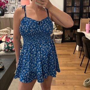 BP Blue and White Floral Garment